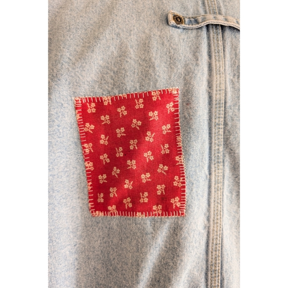 Reworked 90s LizWear Denim Jacket with Antique Floral Quilt Patch Applique - Picture 12 of 15